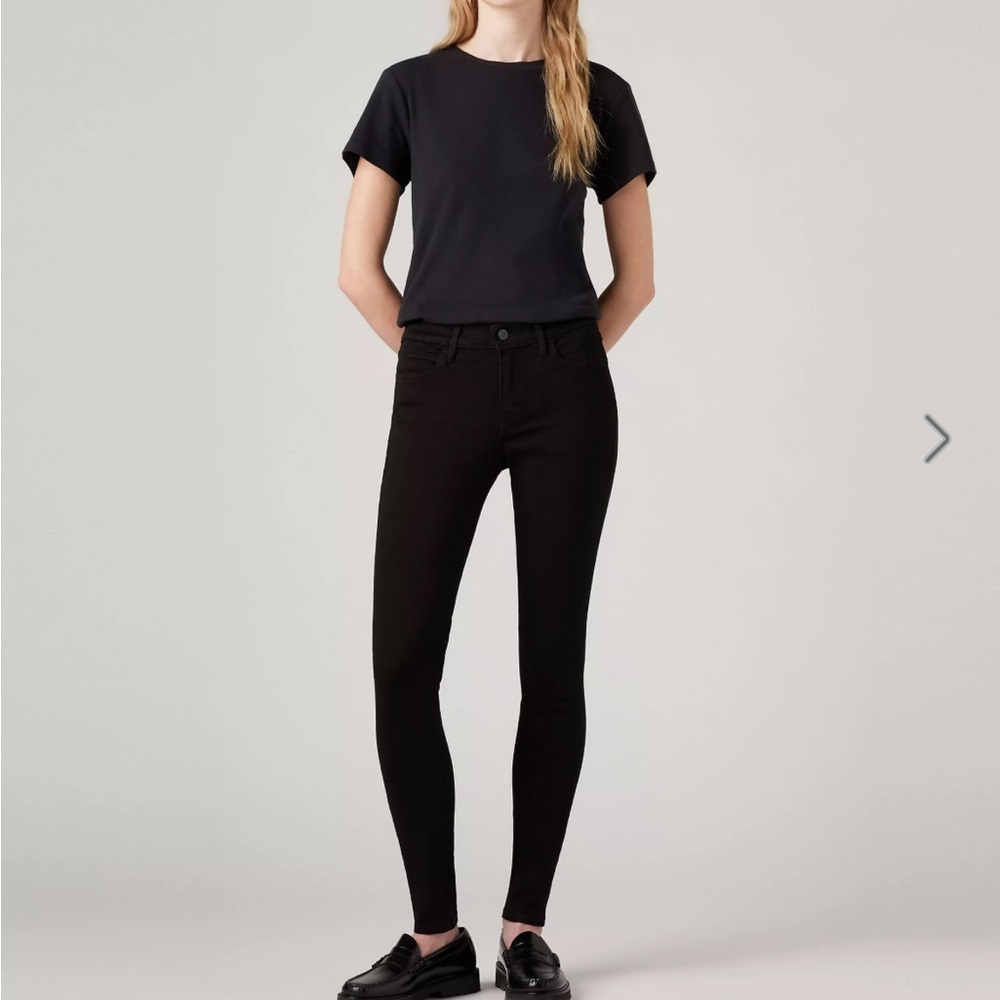 Levi's 710 Super Skinny Jeans